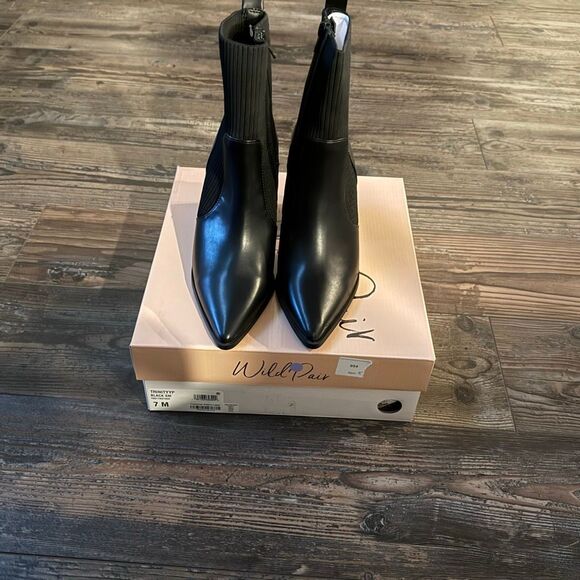 Wild Pair Trinity Pointed-Toe Pull-on Knit Dress Booties Black Smooth Size 7 New - Picture 4 of 7